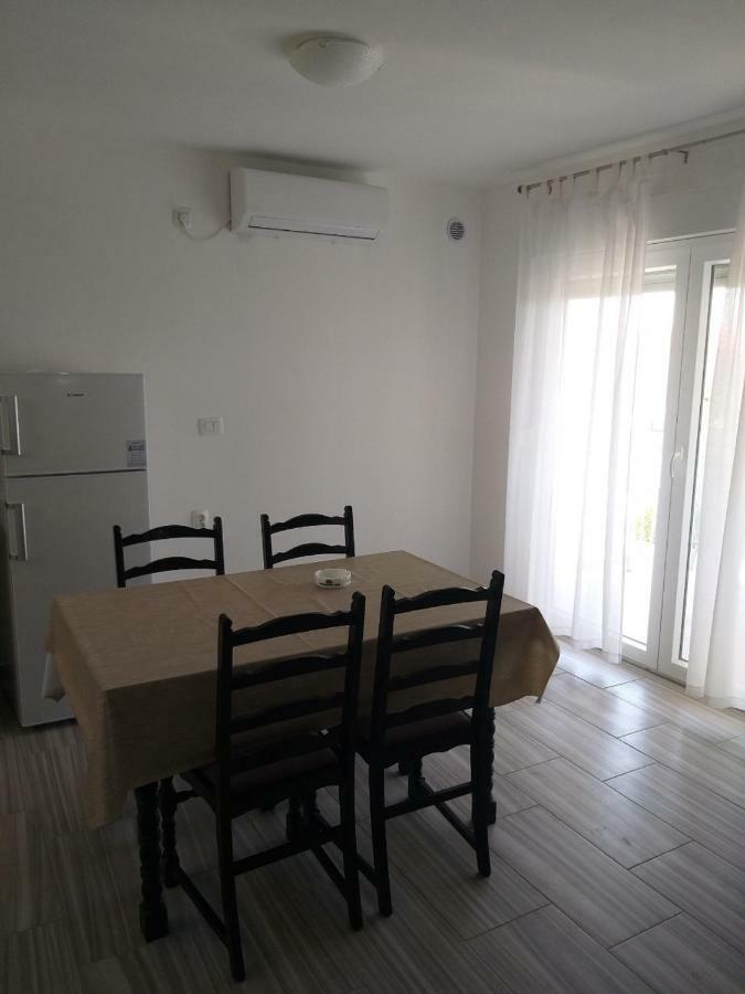 Apartments Bartol Vir Exterior photo